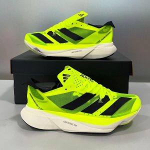 Dynamic Yellow & Black Sneakers – Bold Looks, All-Day Comfort